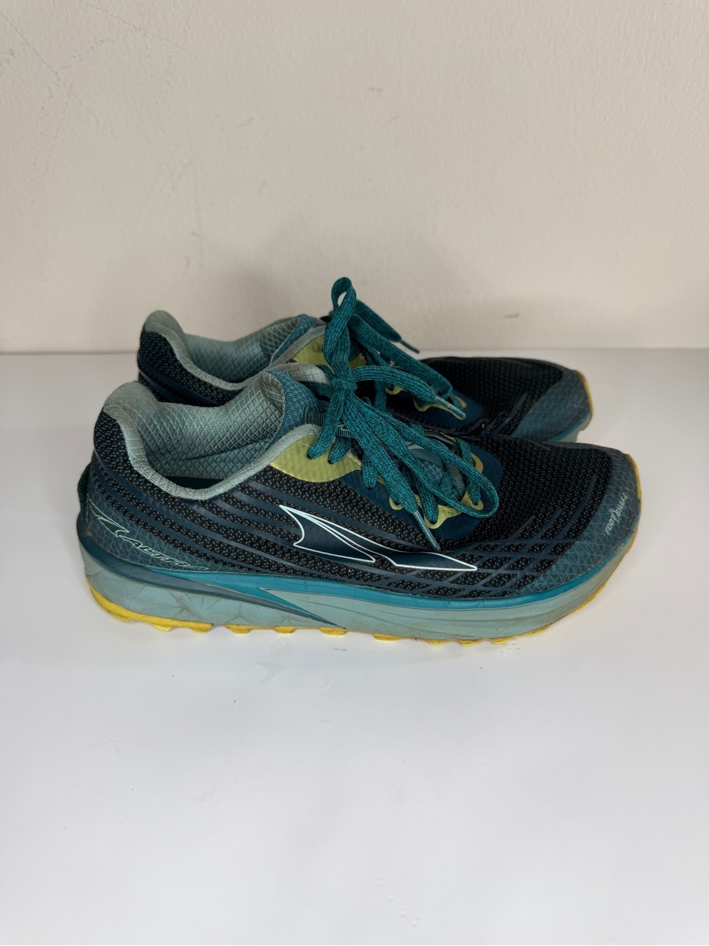 Altra Shoes Womens Size 8 Teal Trail Running Gaiter Trap FootShape ALOA4QTP016